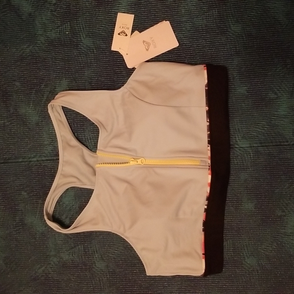 Roxy Active - Sporty Bikini Top - Picture 5 of 5